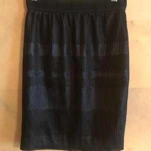 Arden B Small Black Leather-look Skirt “Braided”